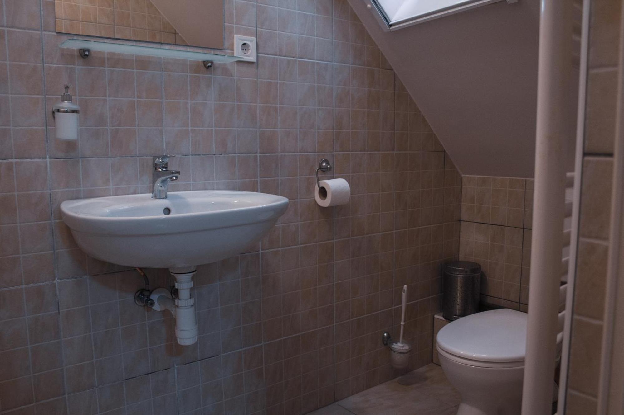 Fitt Maganszallashely Sásd Extérieur photo
