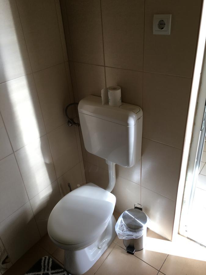 Fitt Maganszallashely Sásd Extérieur photo